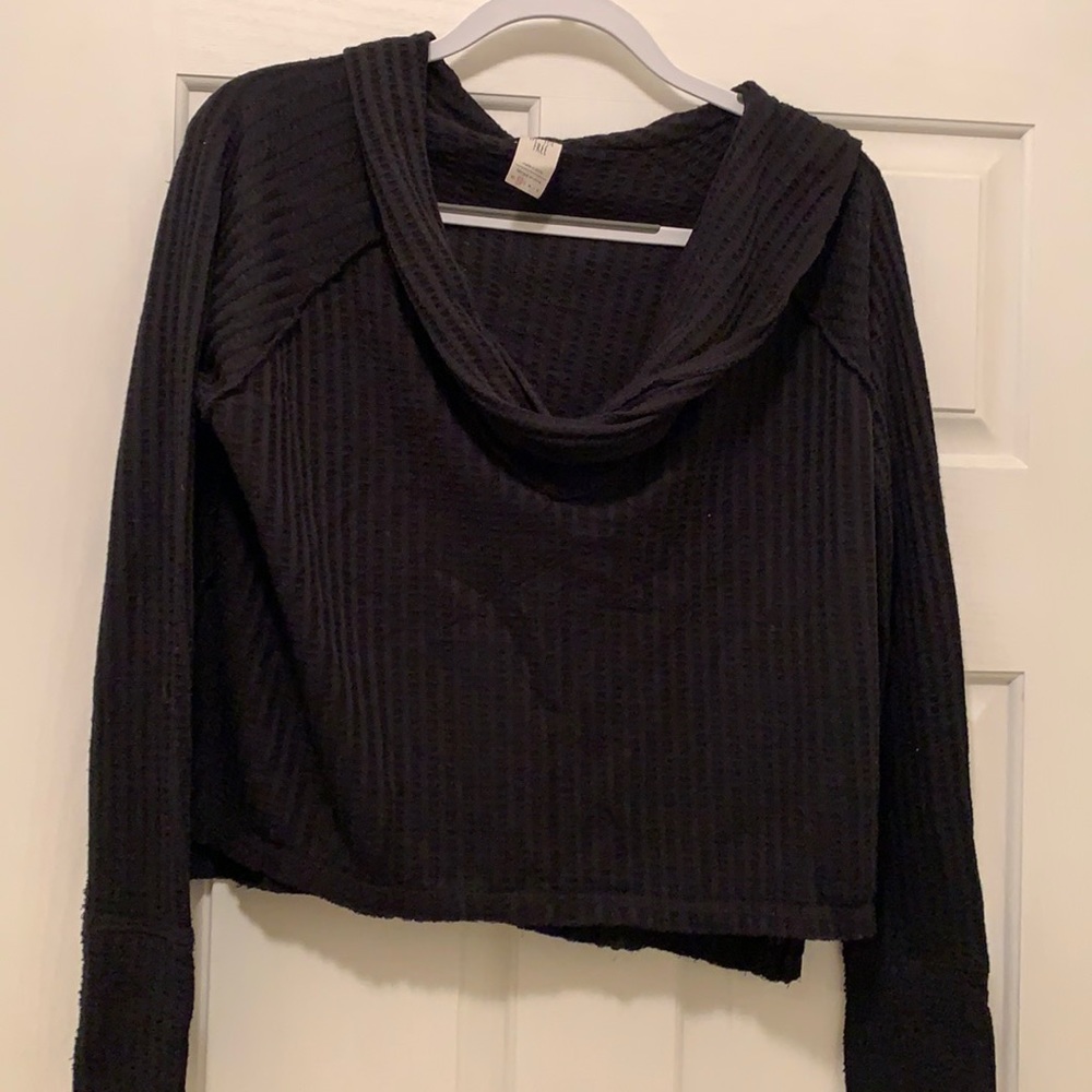 Super cute crop sweater